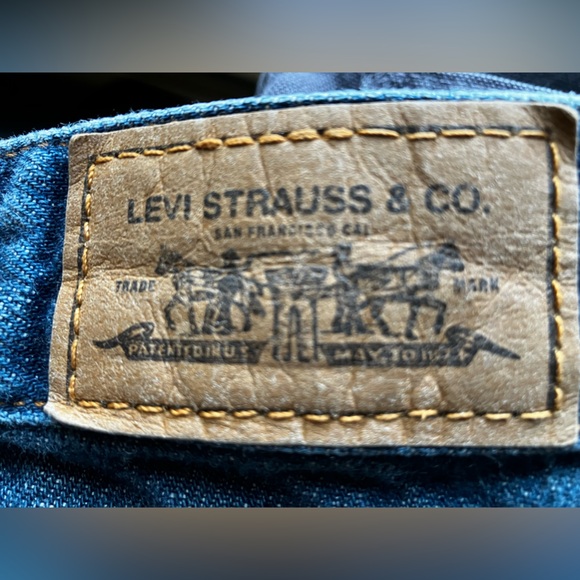 Levi’s jeans, low rise 545, size 8M - Picture 4 of 4